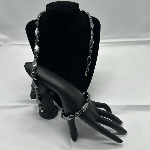 Hematite Bracelet  and Necklace set - Picture 4 of 4